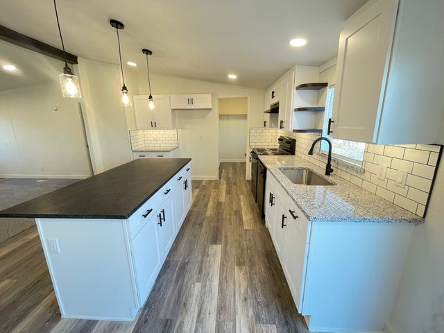 9795 2nd Street, Joshua, TX 76058