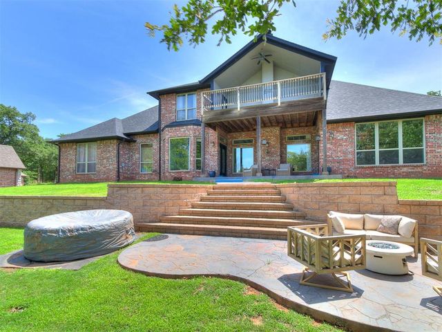 8845 Palermo Drive, Edmond, OK 73034