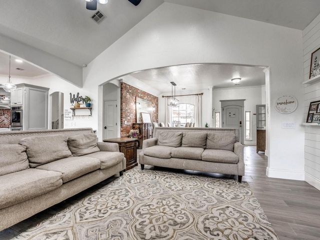 8845 Palermo Drive, Edmond, OK 73034