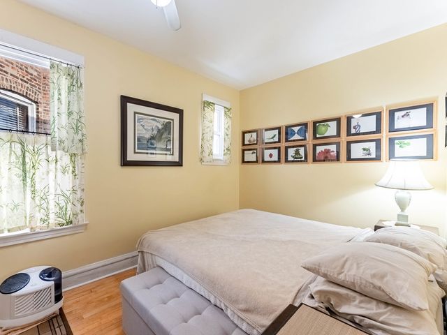 2221 S Lombard Avenue, Cicero, IL 60804