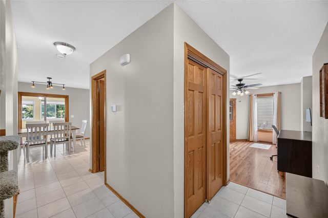 1308 E 17th Street, Norwalk, IA 50211