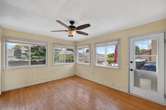 1308 E 17th Street, Norwalk, IA 50211