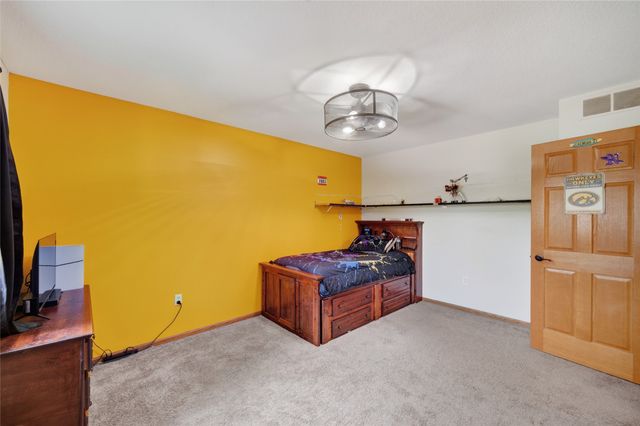 1308 E 17th Street, Norwalk, IA 50211
