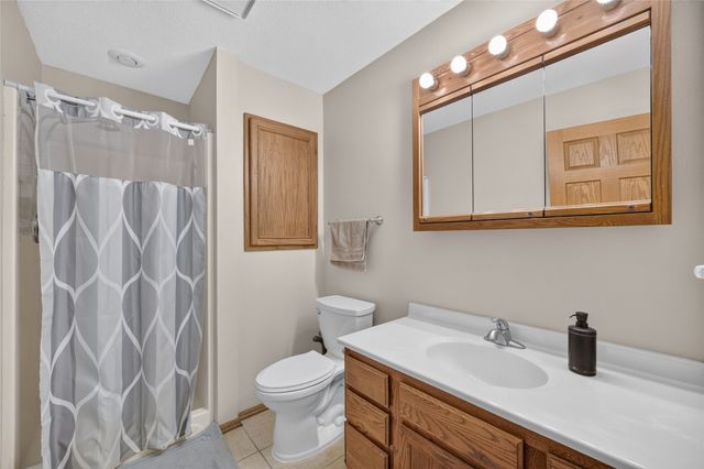 1308 E 17th Street, Norwalk, IA 50211