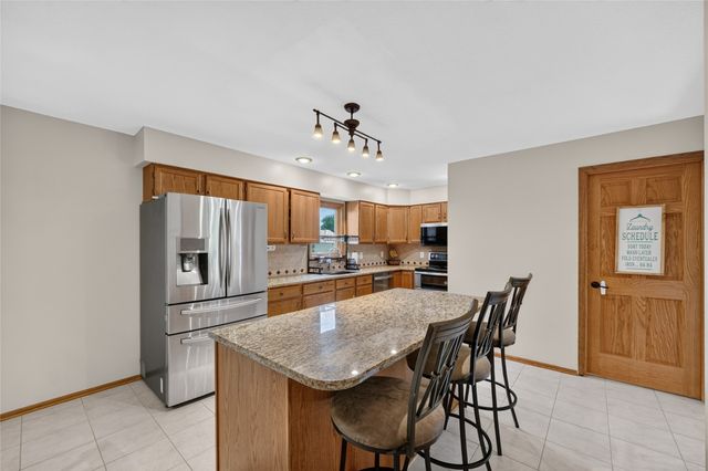 1308 E 17th Street, Norwalk, IA 50211