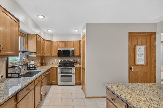1308 E 17th Street, Norwalk, IA 50211