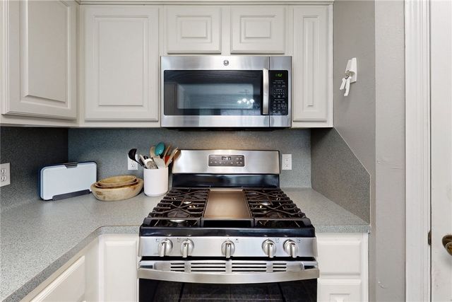 1306 Mullins Loop N, College Station, TX 77845