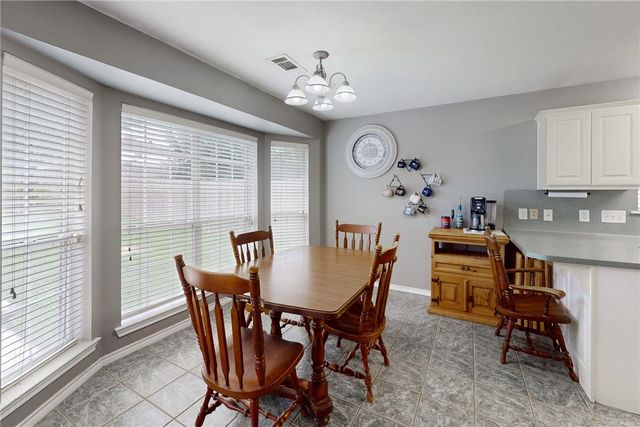 1306 Mullins Loop N, College Station, TX 77845