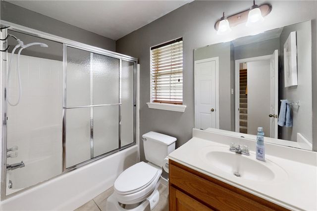 1306 Mullins Loop N, College Station, TX 77845