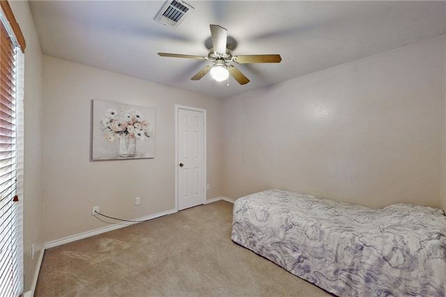 1306 Mullins Loop N, College Station, TX 77845