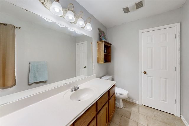1306 Mullins Loop N, College Station, TX 77845