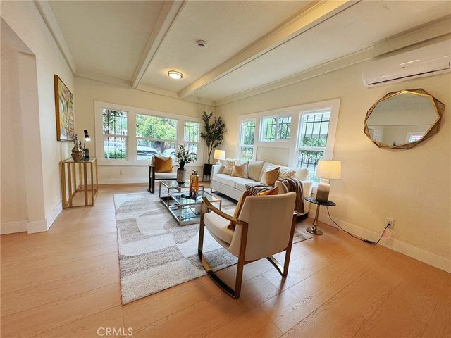 2058 W 30TH Street, Los Angeles, CA 90018