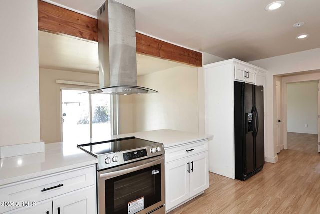 2002 W TURNEY Avenue, Phoenix, AZ 85015