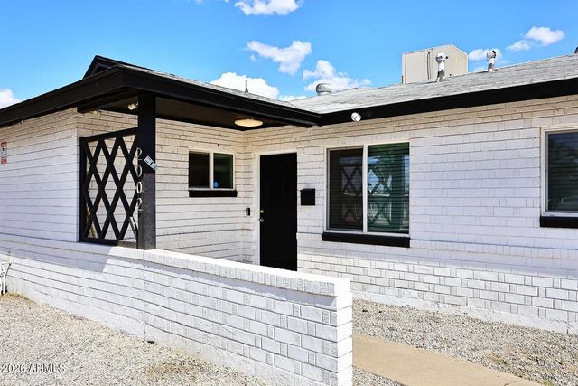 2002 W TURNEY Avenue, Phoenix, AZ 85015