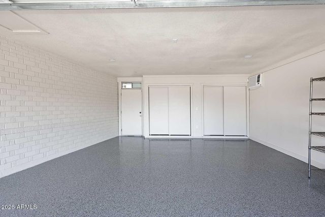 2002 W TURNEY Avenue, Phoenix, AZ 85015