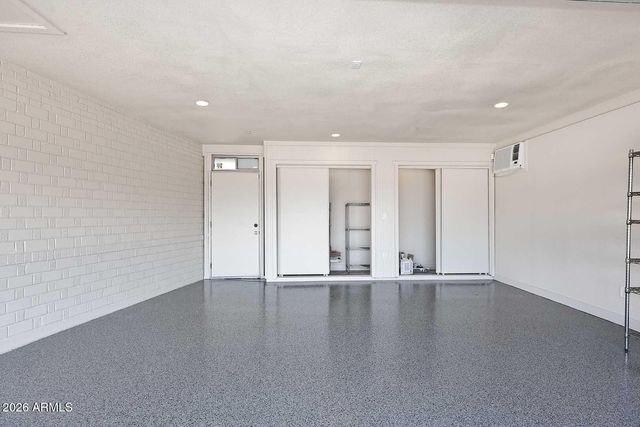 2002 W TURNEY Avenue, Phoenix, AZ 85015