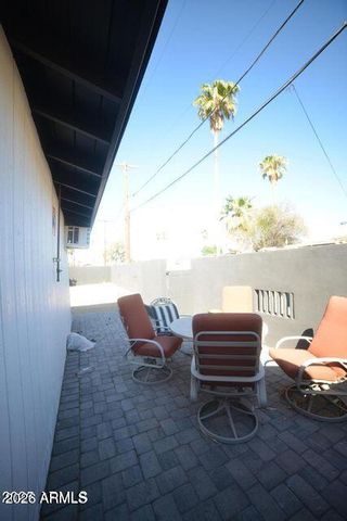 2002 W TURNEY Avenue, Phoenix, AZ 85015