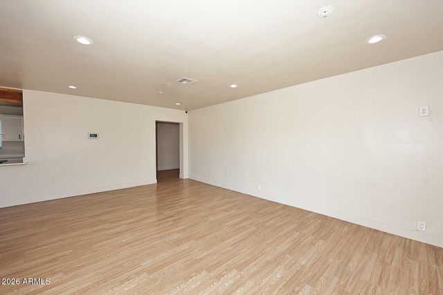 2002 W TURNEY Avenue, Phoenix, AZ 85015