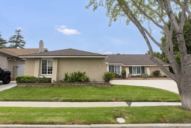 2880 Barnes Street, Simi Valley, CA 93065