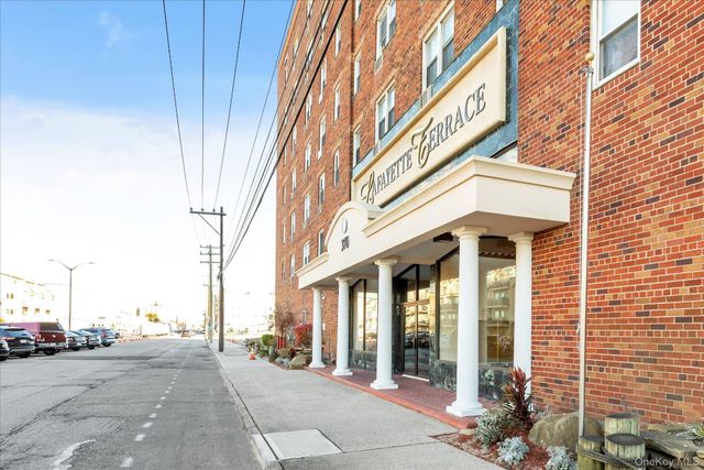 370 W Broadway 5K, Long Beach, NY 11561