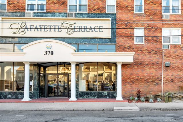 370 W Broadway 5K, Long Beach, NY 11561