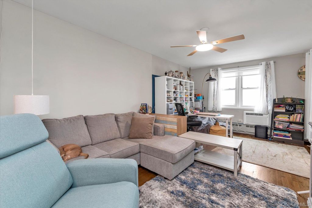 370 W Broadway 5K, Long Beach, NY 11561 — photo 5