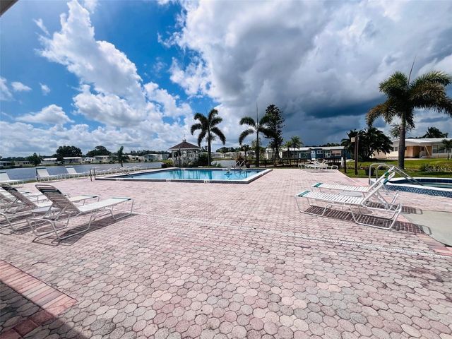 2215 73RD STREET E 348, Palmetto, FL 34221