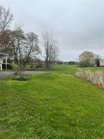 2776 Roosevelt Highway, Hamlin, NY 14464