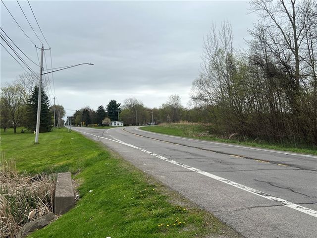 2776 Roosevelt Highway, Hamlin, NY 14464