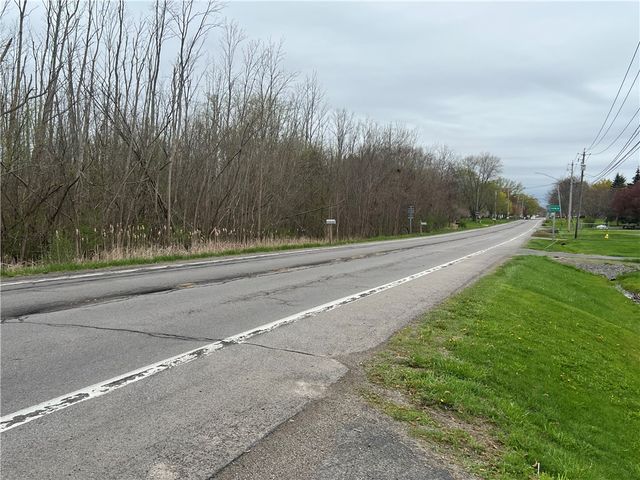 2776 Roosevelt Highway, Hamlin, NY 14464