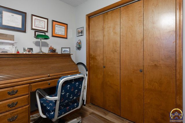 5572 SW Stonegate CT, Topeka, KS 66606