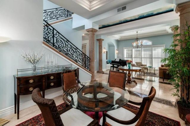 7104 Aviara Drive, Carlsbad, CA 92011