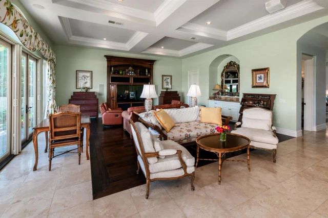 7104 Aviara Drive, Carlsbad, CA 92011