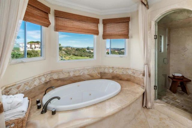 7104 Aviara Drive, Carlsbad, CA 92011
