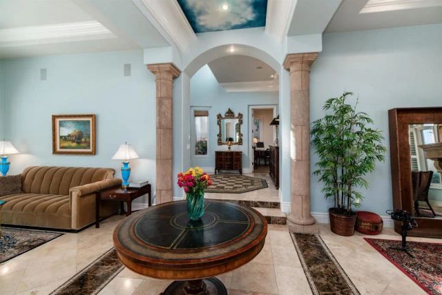 7104 Aviara Drive, Carlsbad, CA 92011