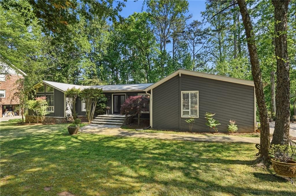 1180 Saint Andrews Circle, Atlanta, GA 30338