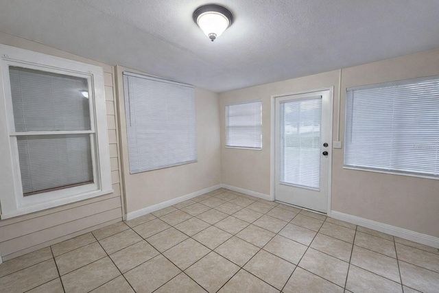 231 AVENUE A NE, Winter Haven, FL 33881