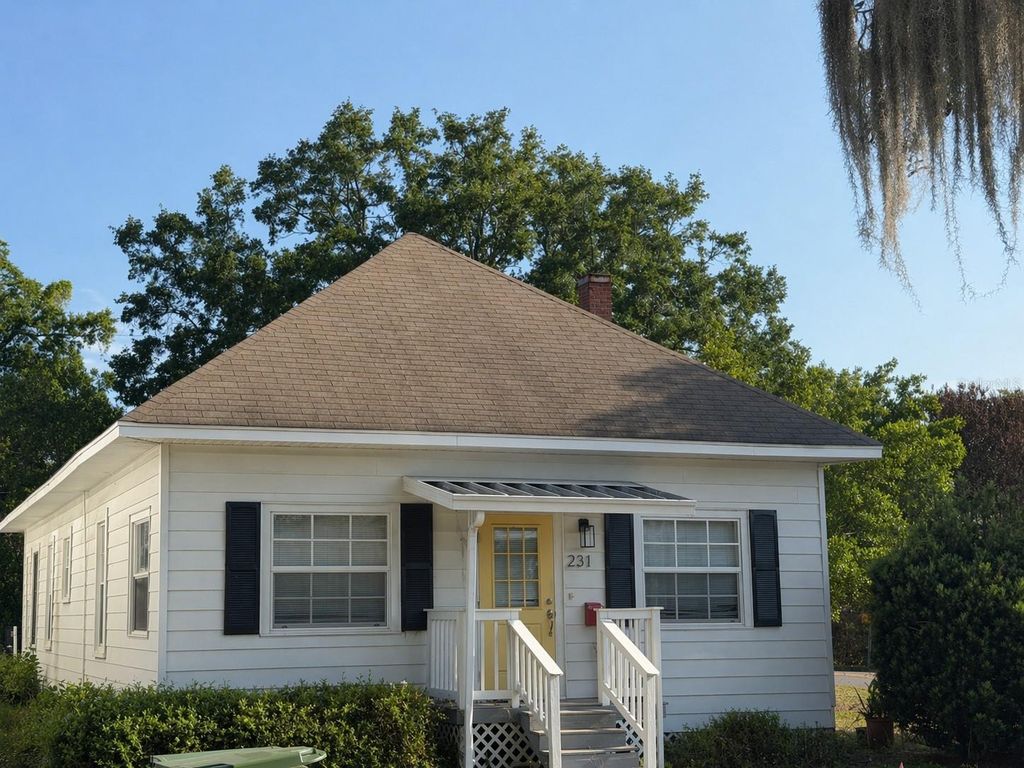 231 AVENUE A NE, Winter Haven, FL 33881