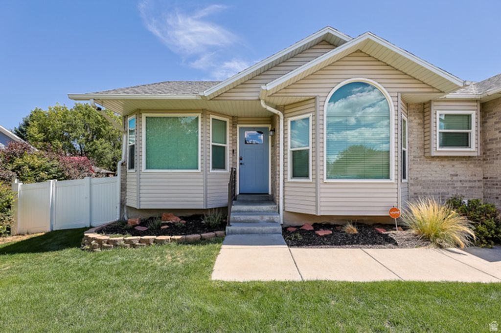 9271 S GRAND TETON DR, West Jordan, UT 84088 — photo 3