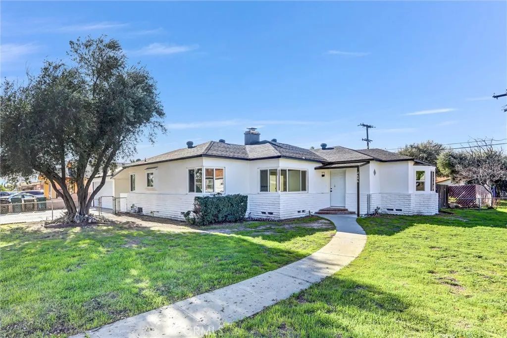 2686 N Lugo, San Bernardino, CA 92404