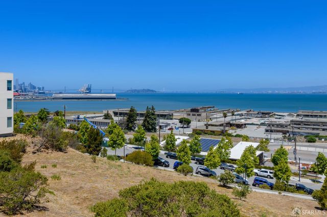 52 Innes Court 308, San Francisco, CA 94124