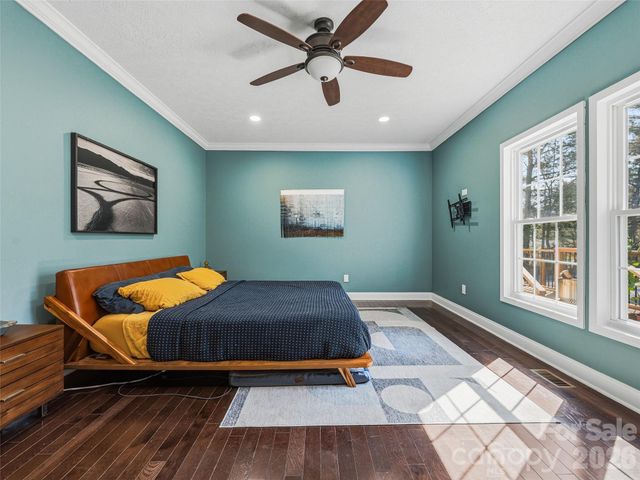 150 White Pine Drive, Fletcher, NC 28732