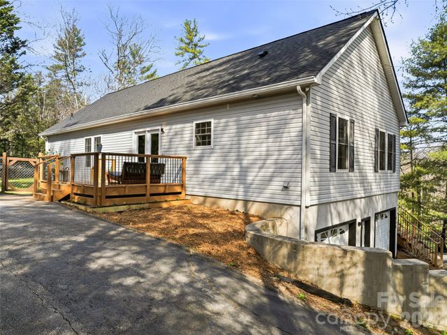 150 White Pine Drive, Fletcher, NC 28732