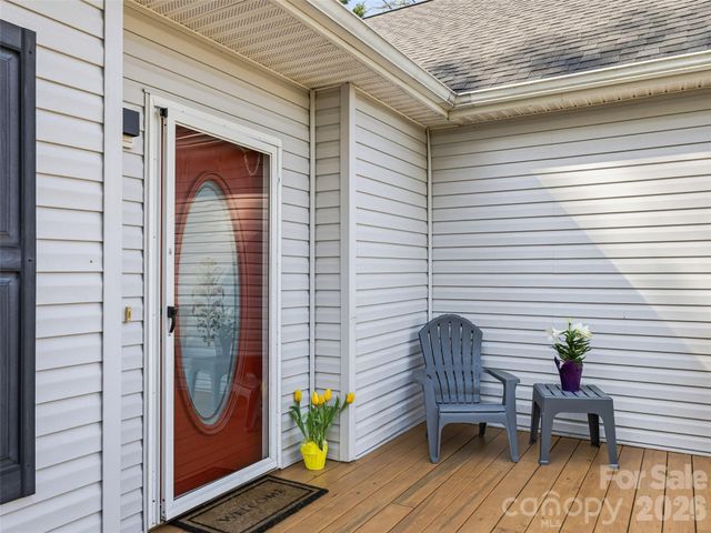 150 White Pine Drive, Fletcher, NC 28732