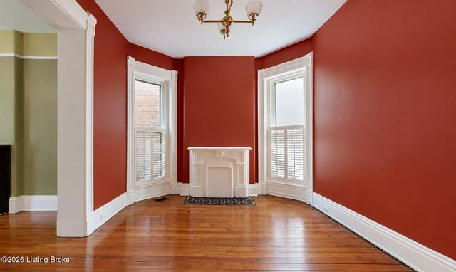 1344 S 6th St, Louisville, KY 40208