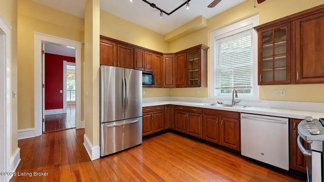 1344 S 6th St, Louisville, KY 40208