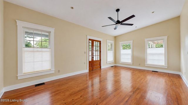 1344 S 6th St, Louisville, KY 40208