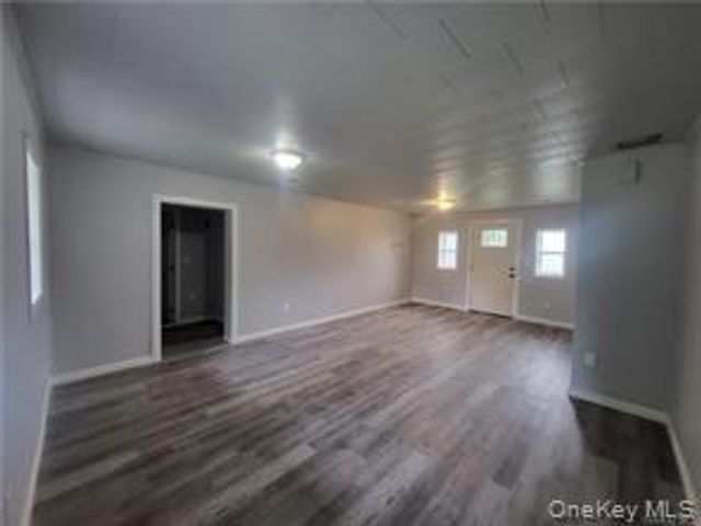 36 Houston Street, Florida, NY 10921