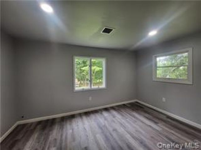 36 Houston Street, Florida, NY 10921