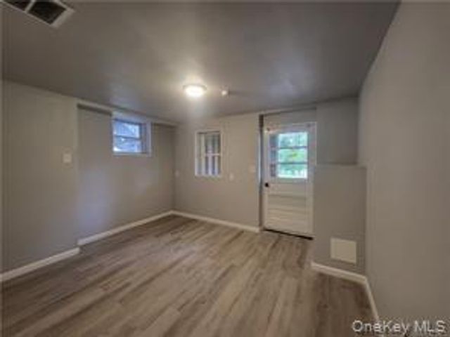 36 Houston Street, Florida, NY 10921